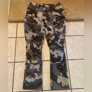 KUIU Camo Outdoor Pants